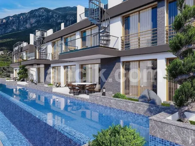 Satılık 2+1 Bahçeli Daire - Lapta, Girne