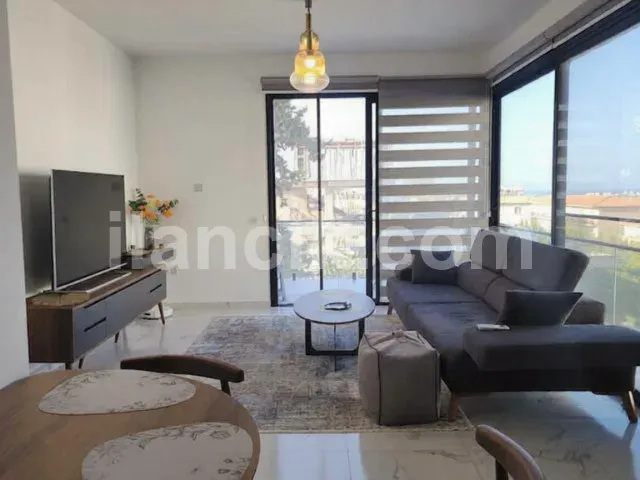 Alsancak'ta Satılık 2+1 Penthouse - Havuzlu Site - 11