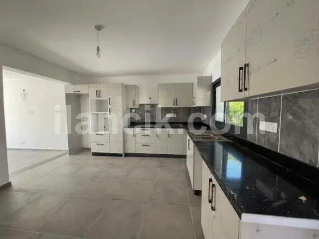 Alagadi'de Satılık Denize Sıfır 3 Yatak Odalı Villa - 4