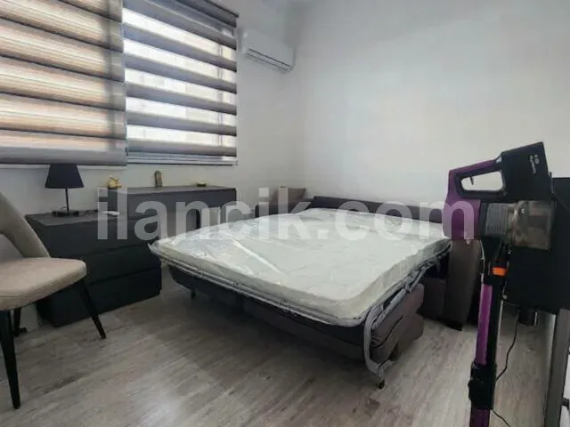 Alsancak'ta Satılık 2+1 Penthouse - Havuzlu Site - 17