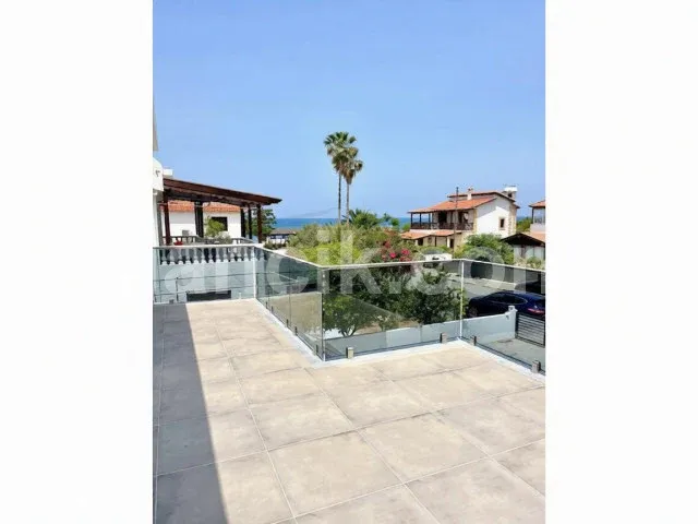 Alagadi'de Satılık Denize Sıfır 3 Yatak Odalı Villa - 12