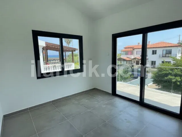 Alagadi'de Satılık Denize Sıfır 3 Yatak Odalı Villa - 17