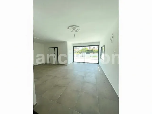 Alagadi'de Satılık Denize Sıfır 3 Yatak Odalı Villa - 18