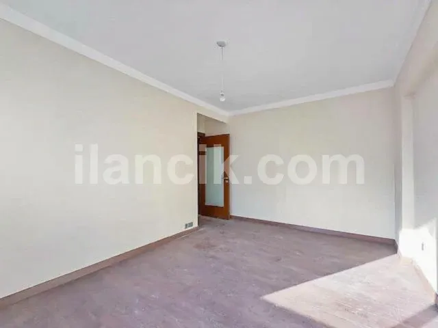 Girne Merkez'de Satılık 3 Odalı Daire - 6