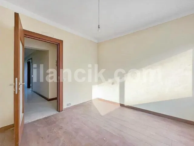 Girne Merkez'de Satılık 3 Odalı Daire - 7