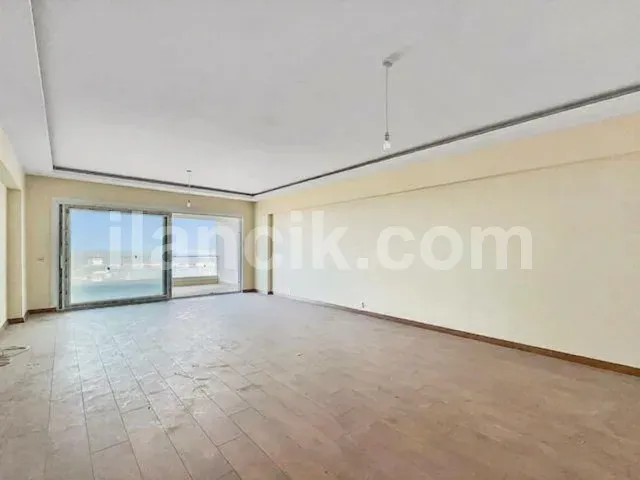 Girne Merkez'de Satılık 3 Odalı Daire - 12