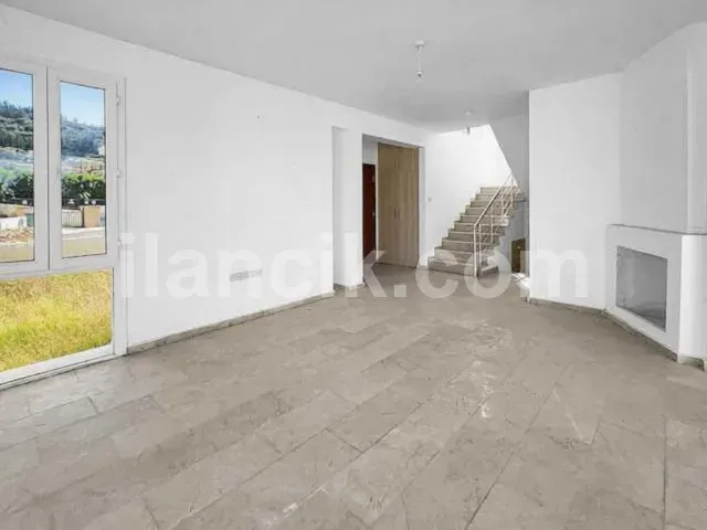 Girne Yeşiltepe'de Satılık 3 Odalı Villa - 13