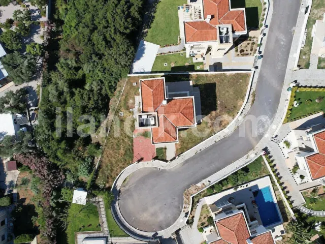 Girne Yeşiltepe'de Satılık 3 Odalı Villa - 20
