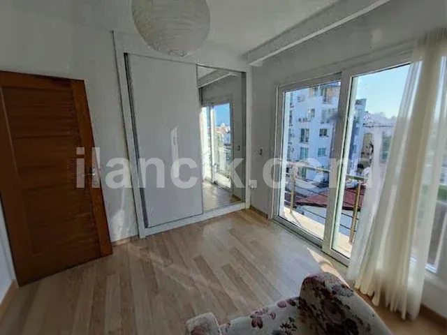 Girne Merkez'de Satılık 2 Yatak Odalı Eşyalı Daire - 6