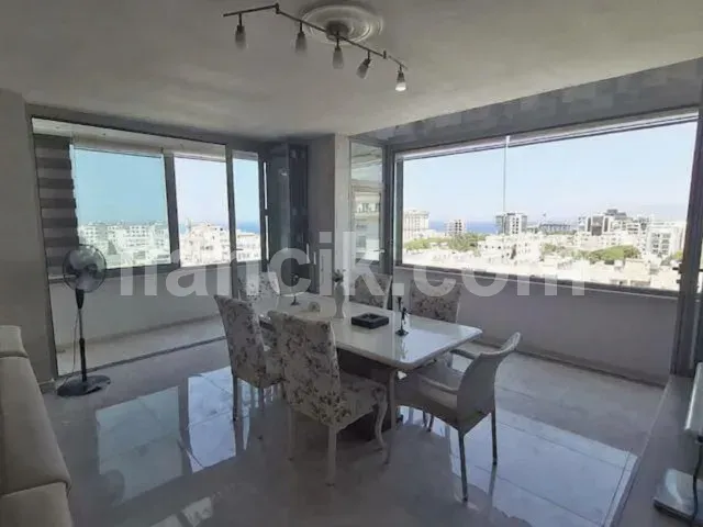 Girne Merkez'de Satılık Komple Bina - Havuzlu Penthouse'lar - 16