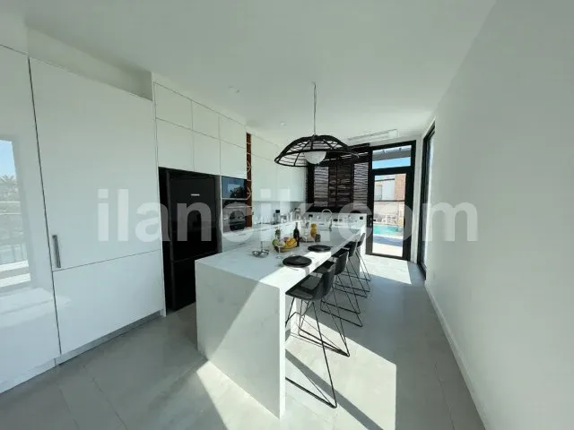 Ozanköy'de Satılık 4 Yatak Odalı Müstakil Villa - Girne - 3