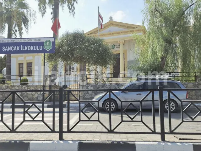 Satılık 2442 m² Konut İmarlı Arsa - Alsancak, Girne - 13