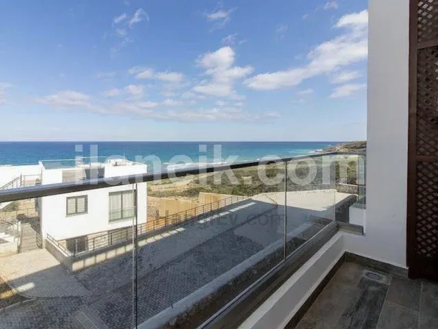 Satılık 1+1 Penthouse - Tatlısu, Mağusa - 2
