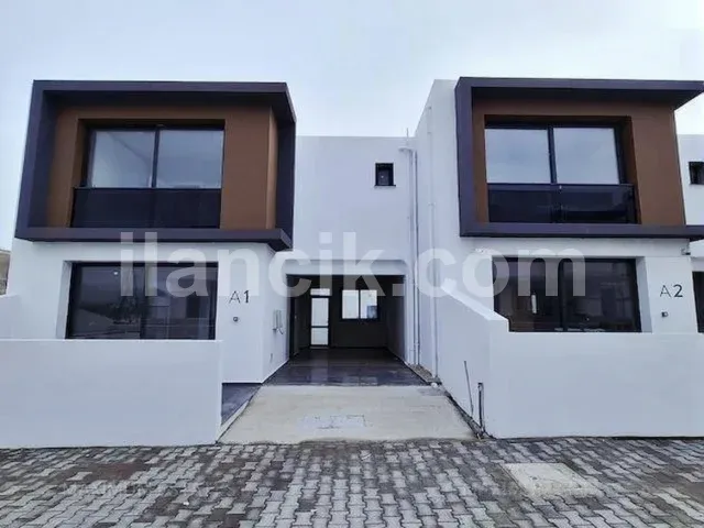 Kanlıköy'de Satılık 3+1 İkiz Villa - Türk Tapulu