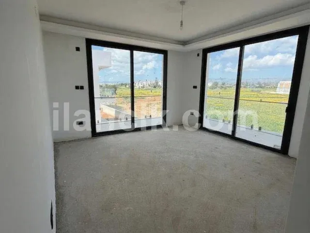 Satılık 4+1 Müstakil Villa - Long Beach, İskele - 13
