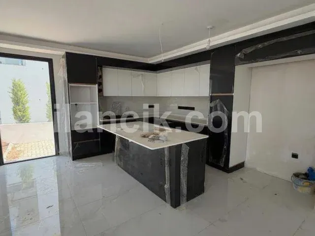 Satılık 4+1 Müstakil Villa - Long Beach, İskele - 16