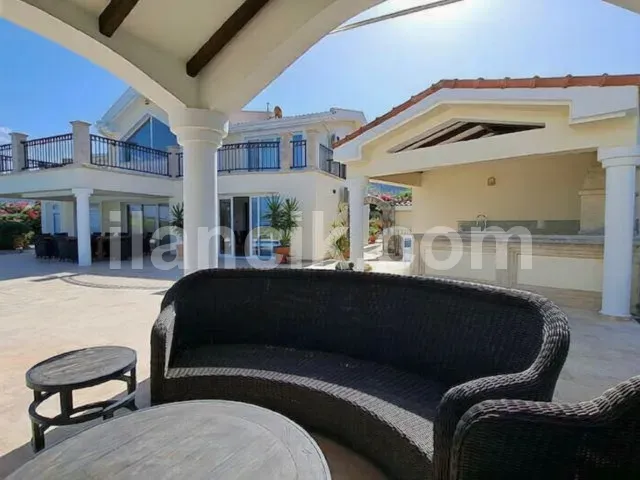 Satılık 5 Yatak Odalı Villa - Karşıyaka, Girne - 9