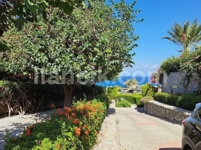 Satılık 5 Yatak Odalı Villa - Karşıyaka, Girne - 11