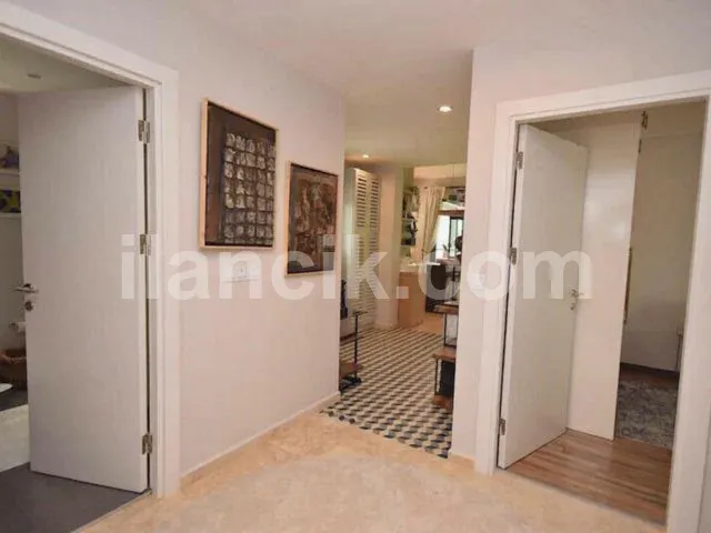 Alsancak'ta Satılık 4 Yatak Odalı Lüks Villa - 7