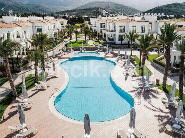 Alsancak'ta Satılık 4 Yatak Odalı Lüks Villa - 8