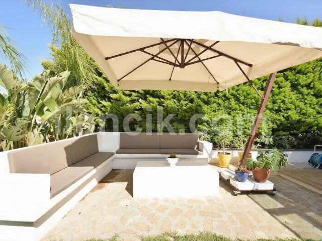 Alsancak'ta Satılık 4 Yatak Odalı Lüks Villa - 9