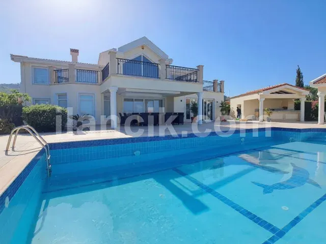 Satılık 5 Yatak Odalı Villa - Karşıyaka, Girne - 16