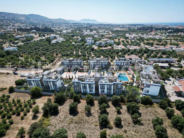 Lapta'da Satılık 1+1 Özel Bahçeli Daire - 13