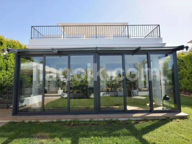 Alsancak'ta Satılık 4 Yatak Odalı Lüks Villa - 16
