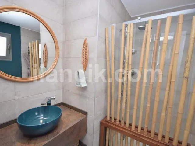 Alsancak'ta Satılık 4 Yatak Odalı Lüks Villa - 20