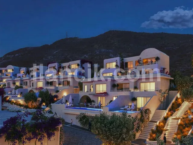 Satılık 3 Yatak Odalı İkiz Villa - Kayalar, Girne