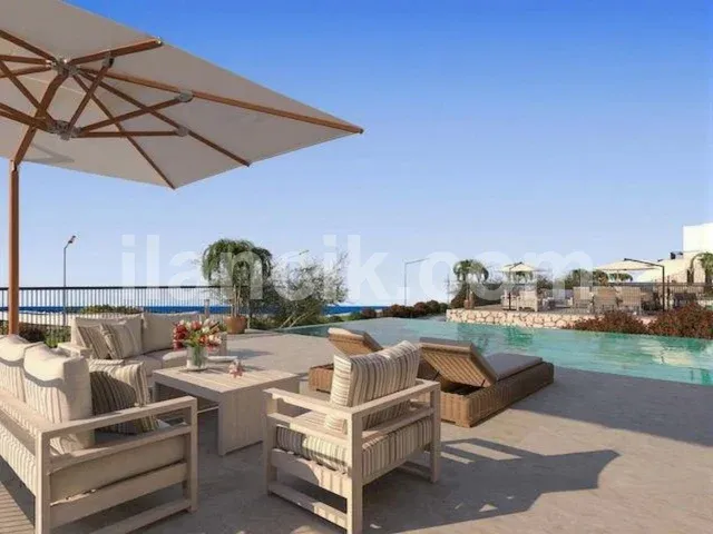 Ozanköy'de Satılık Özel Havuzlu 4 Yatak Odalı Müstakil Villa