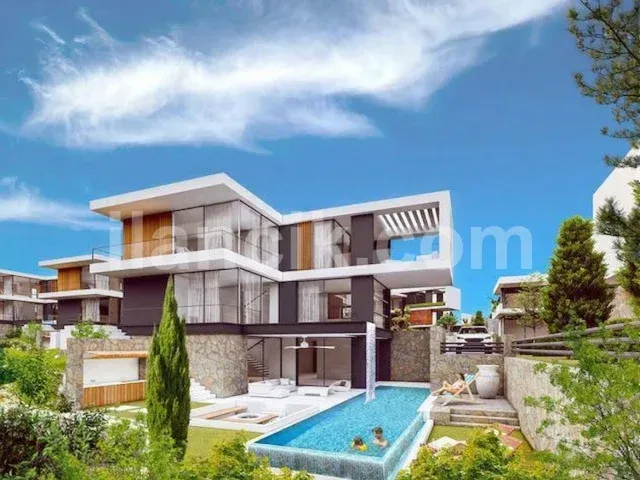 Satılık 5 Yatak Odalı Lüks Villa - Çatalköy, Girne