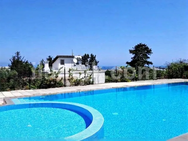 Satılık 3 Yatak Odalı Daire, Lapta Girne - Deniz Manzaralı - 3