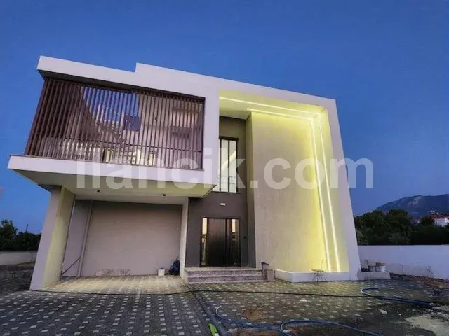 Çatalköy'de Satılık 4 Yatak Odalı Lüks Villa - 10
