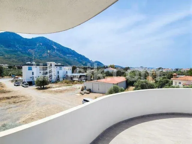 Satılık 3 Yatak Odalı İkiz Villa - Lapta, Girne - 12