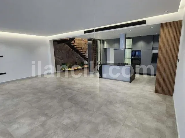 Çatalköy'de Satılık 4 Yatak Odalı Lüks Villa - 16