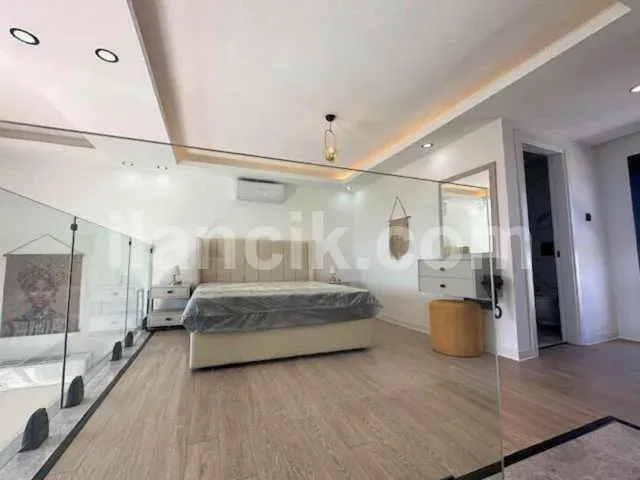 Karşıyaka'da Satılık 2 Yatak Odalı Bahçeli Daire - 8