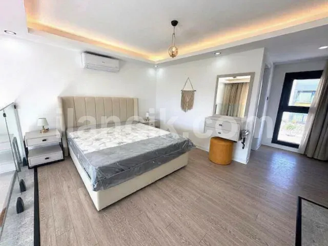 Karşıyaka'da Satılık 2 Yatak Odalı Bahçeli Daire - 9
