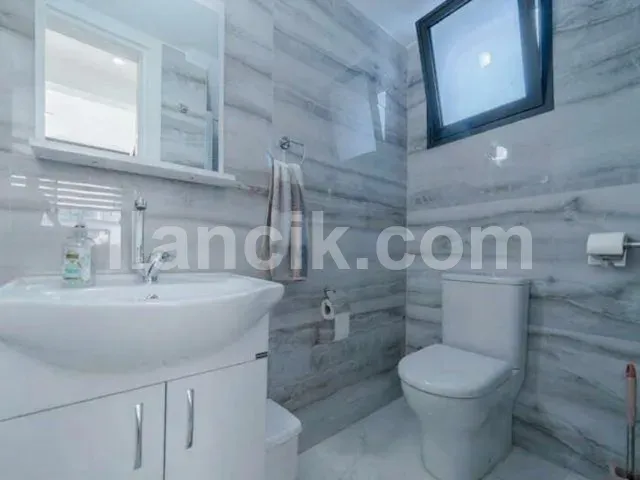 Lapta'da Satılık 3 Yatak Odalı Mobilyalı İkiz Villa - 16