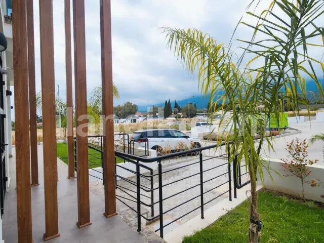 Satılık 2 Yatak Odalı Daire - Yeşiltepe, Girne - 2