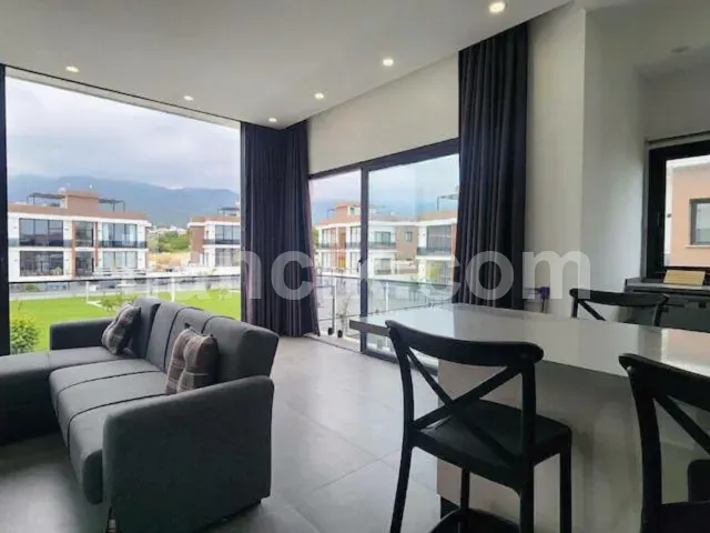 Satılık 2 Yatak Odalı Penthouse - Yeşiltepe, Girne - 10