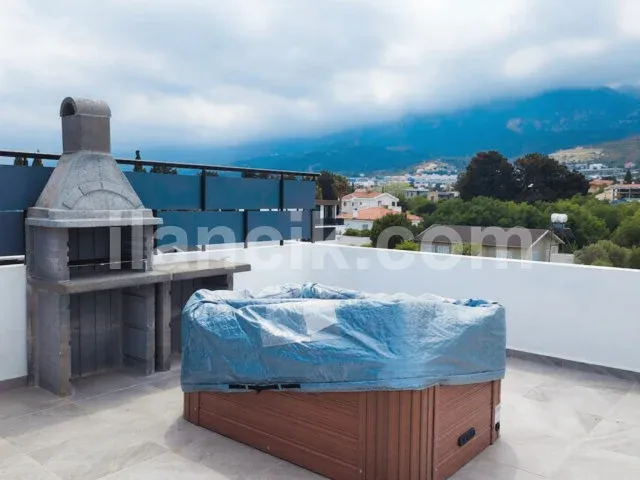 Satılık 2 Yatak Odalı Penthouse - Yeşiltepe, Girne - 11