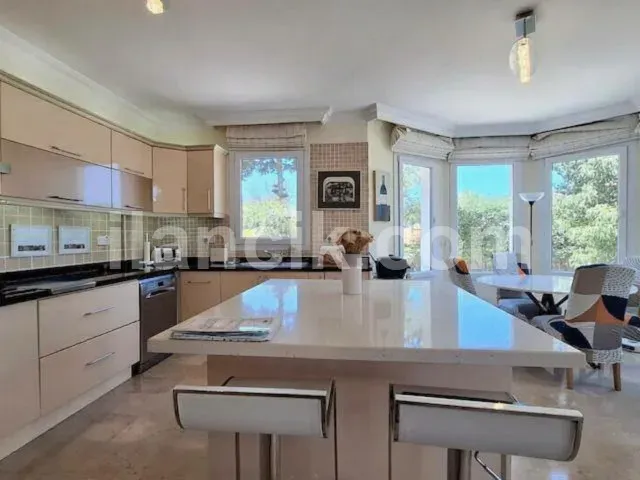 Satılık 4 Yatak Odalı Lüks Villa - Karşıyaka, Girne - 10