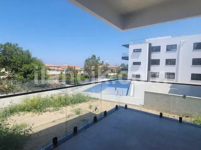 Alsancak'ta Satılık 2 Yatak Odalı Daire - Bahçeli ve Havuzlu - 5