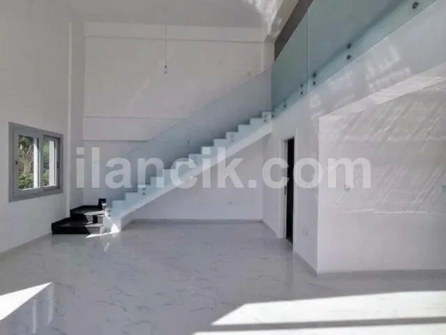 Alsancak'ta Satılık 2+1 Penthouse - Denize 500m Mesafede - 7
