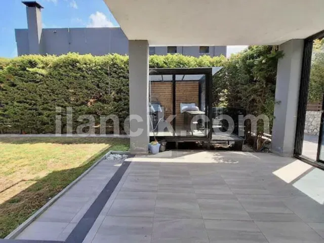 Edremit'te Satılık 3+1 Modern Villa - Girne - 14