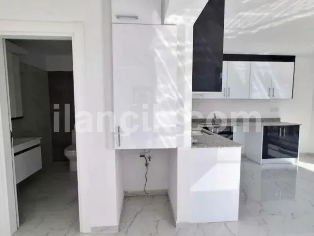 Alsancak'ta Satılık 2+1 Penthouse - Denize 500m Mesafede - 8