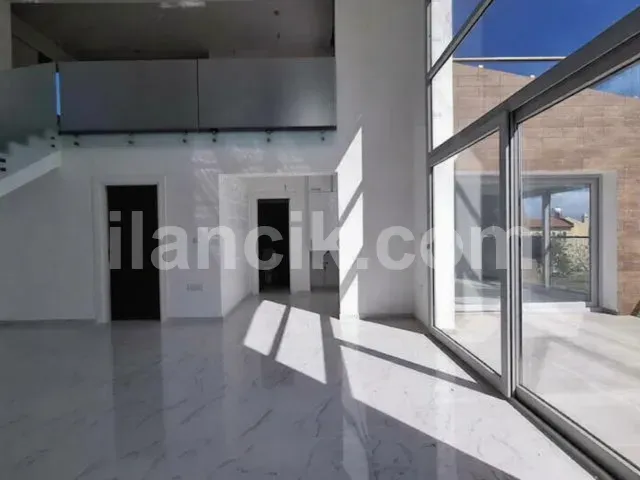 Alsancak'ta Satılık 2+1 Penthouse - Denize 500m Mesafede - 10