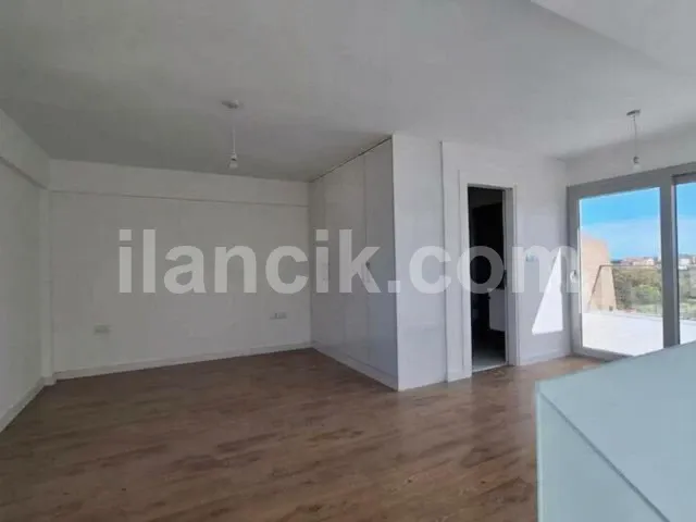 Alsancak'ta Satılık 2+1 Penthouse - Denize 500m Mesafede - 11