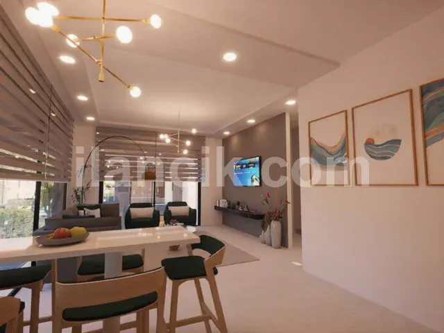 Alsancak'ta Satılık 2 Yatak Odalı Daire - Havuzlu Kompleks